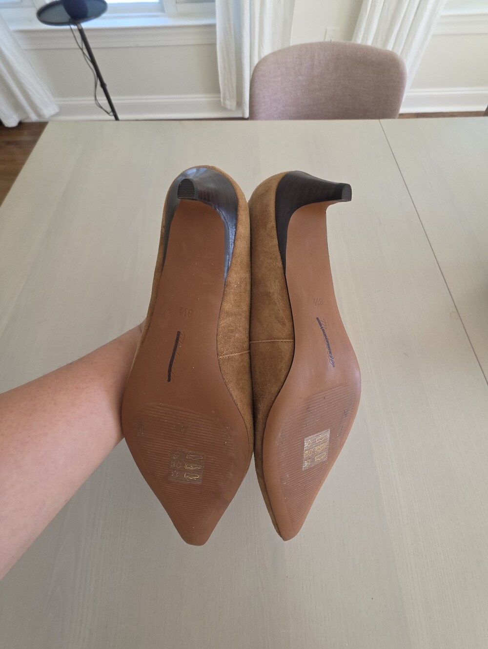 NWOT The Emilie Glove Pump Pointed Toe Suede in Camel Sz 8.5 $188 Display - Picture 7 of 8